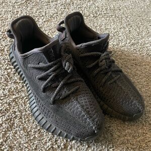 Yeezy Boost 350 V2 Black